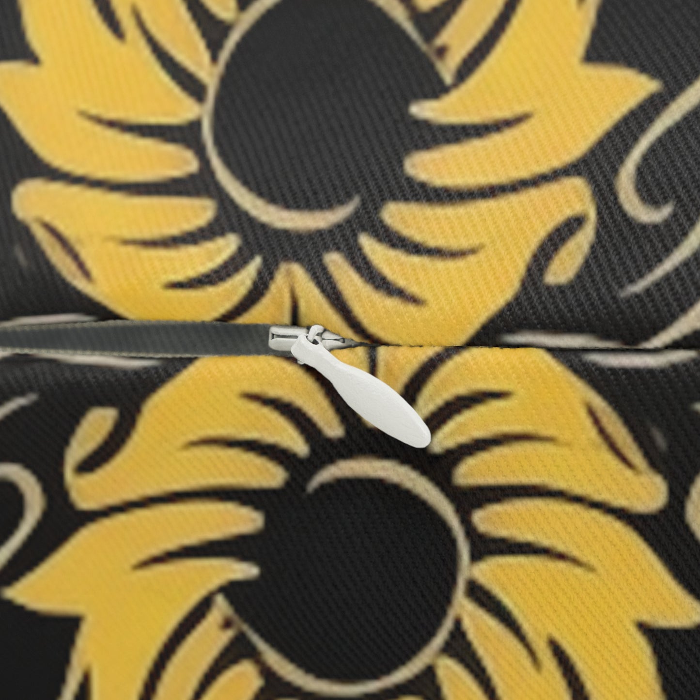 Lumbar Pillow With Pillow Insert In Jacobean Pattern 20"x14"