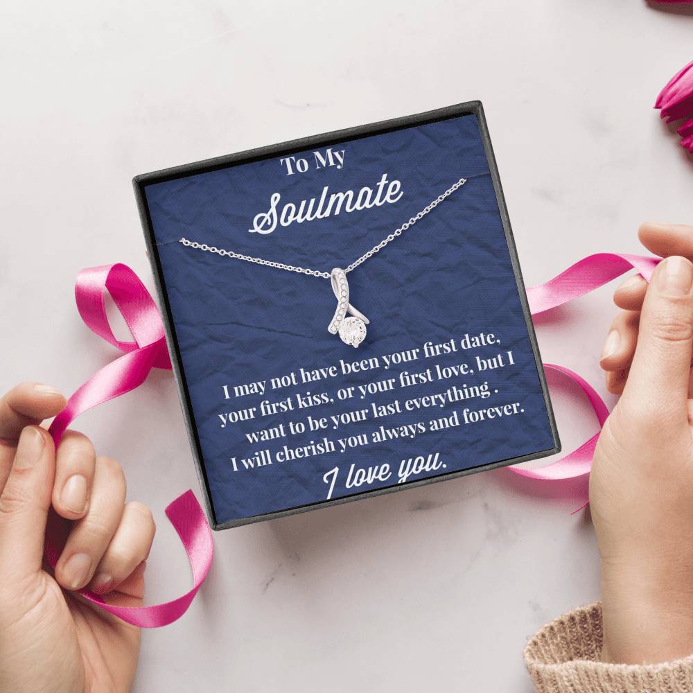 To My Soulmate Alluring Beauty Necklace