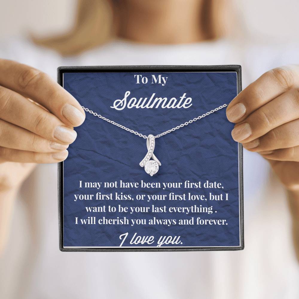To My Soulmate Alluring Beauty Necklace
