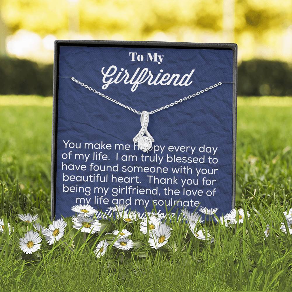 To My Girlfriend Alluring Beauty Necklace