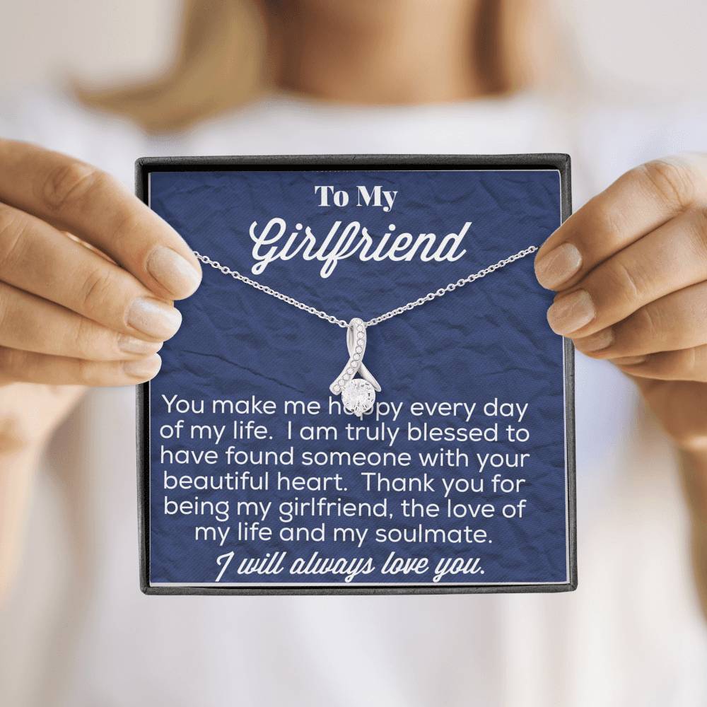 To My Girlfriend Alluring Beauty Necklace